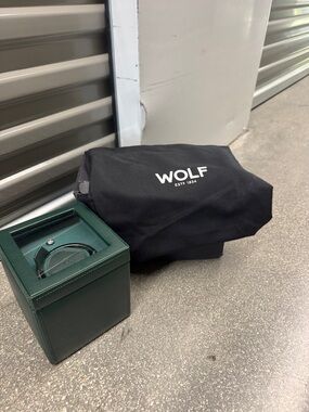 WOLF   Green Leather Watch Winder.